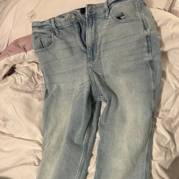 (Bundle) 4 Denim Jeans, 1 Trouser, and 1 Workout Pants (Small/Medium Sizes) - Picture 5 of 7